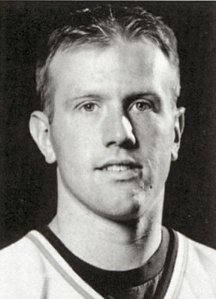 Andy Roach hockey player photo
