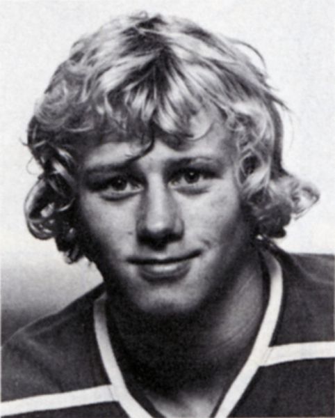 Bob Russell hockey player photo