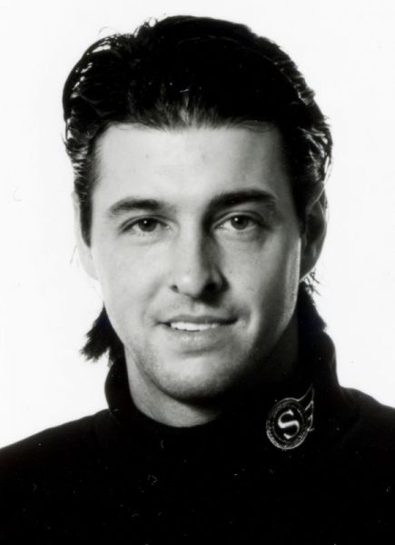 Daniel Berthiaume hockey player photo