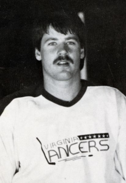 Doug Wieck hockey player photo