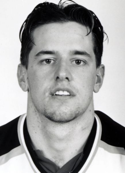 Eric Cloutier hockey player photo