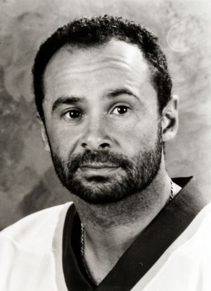 Grant Fuhr hockey player photo