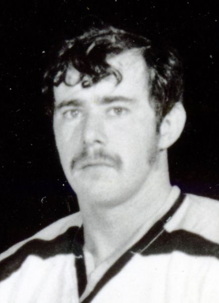 Mike McNiven hockey player photo