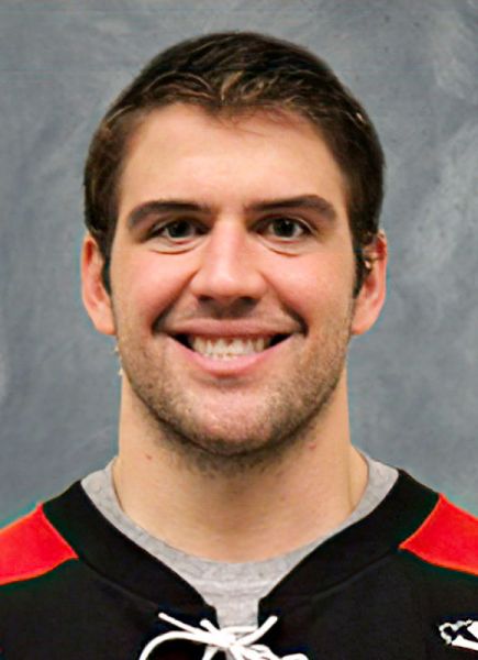 Ryan Grimshaw hockey player photo