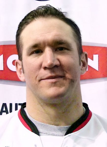 Steve MacIntyre hockey player photo