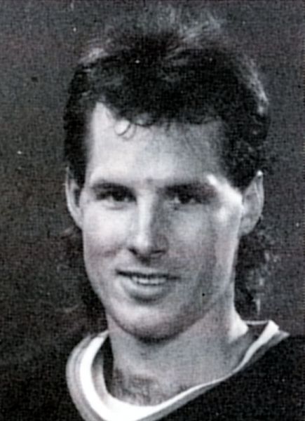 Tim Lenardon hockey player photo