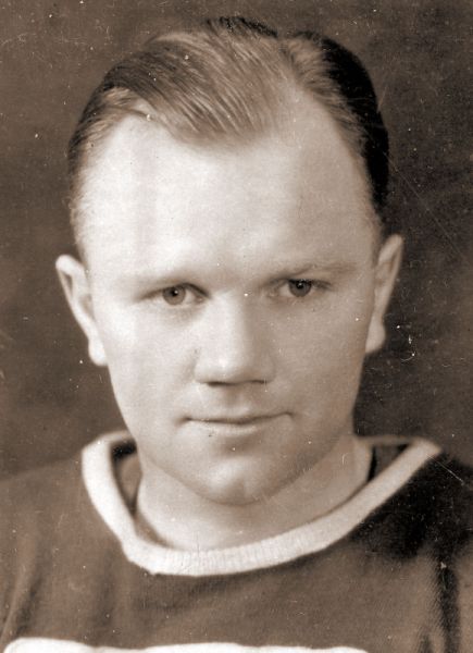 Vic Ripley hockey player photo