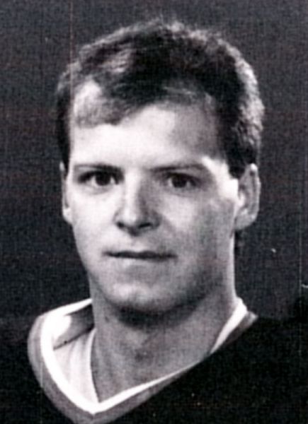 Yves Heroux hockey player photo